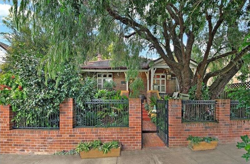 8 Goddard Street