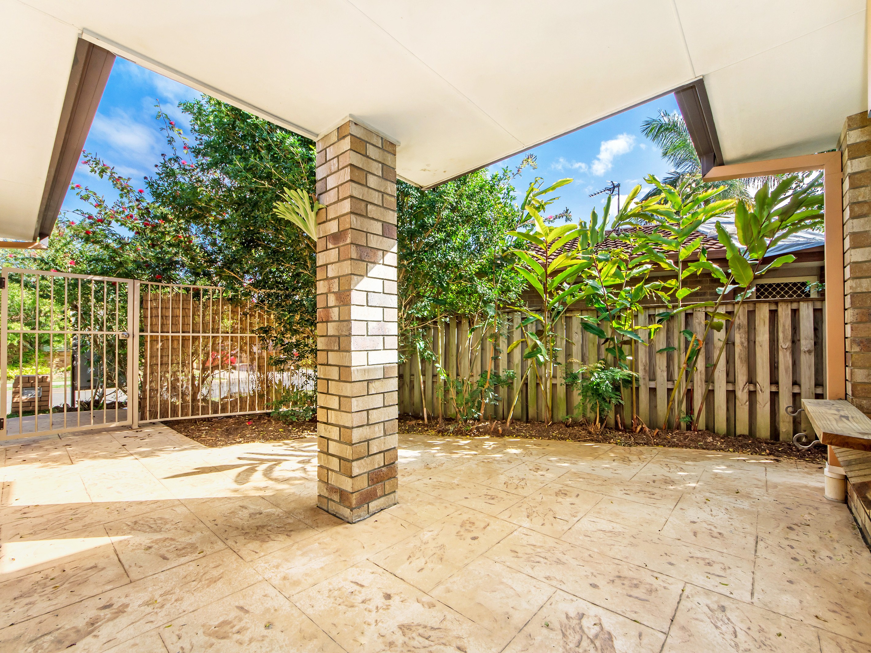 37 Glenside Drive, Robina, QLD 4226
