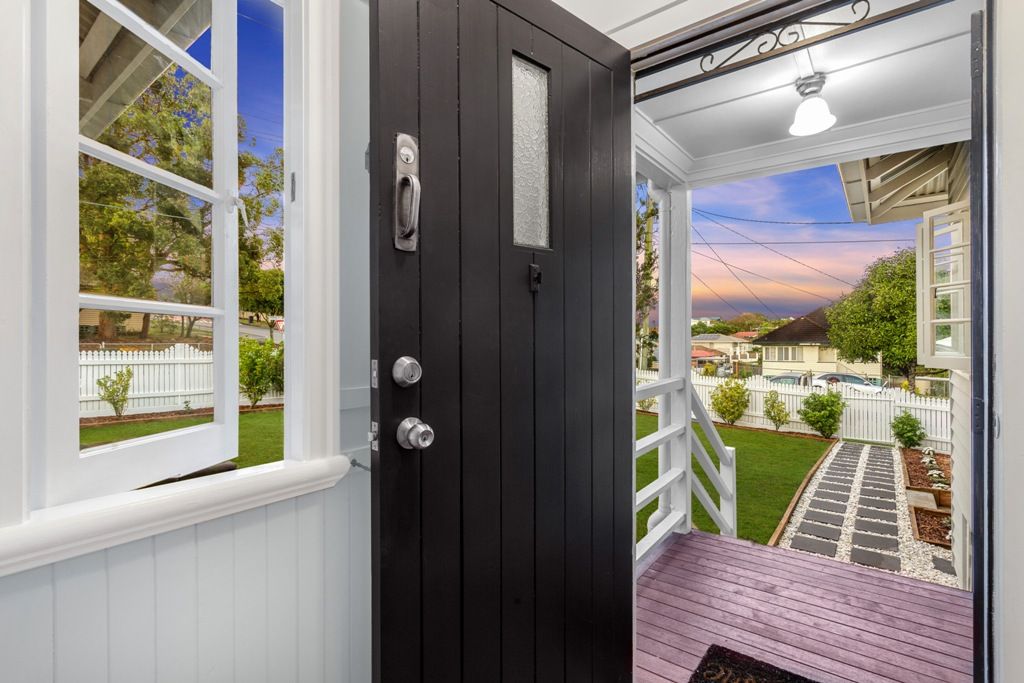 136 Clifford Street, Stafford Heights, QLD 4053