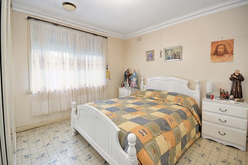 17 Sargood Street, Coburg, VIC 3058