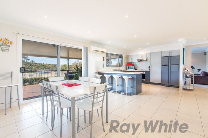 38 Auklet Road, Mount Hutton, NSW 2290