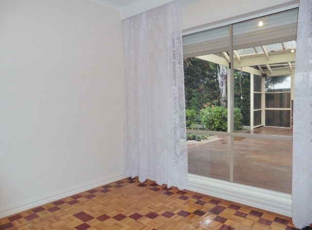 41 John Hunter Drive, Endeavour Hills, VIC 3802