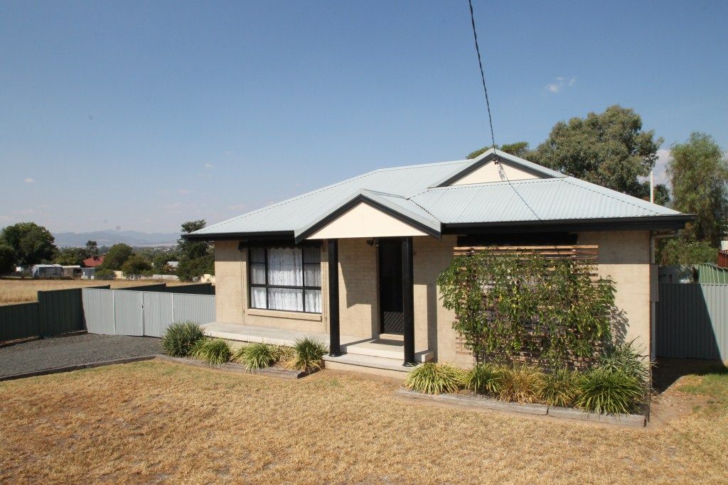 38 Breeza Street