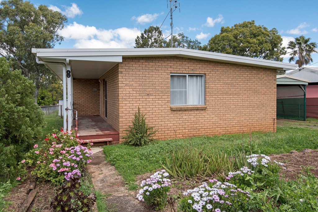 8 Harriet Street, Kingsthorpe, QLD 4400