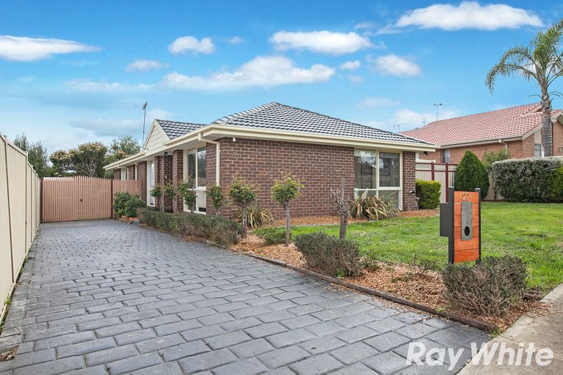 27 Pickworth Drive, Mill Park VIC 3082
