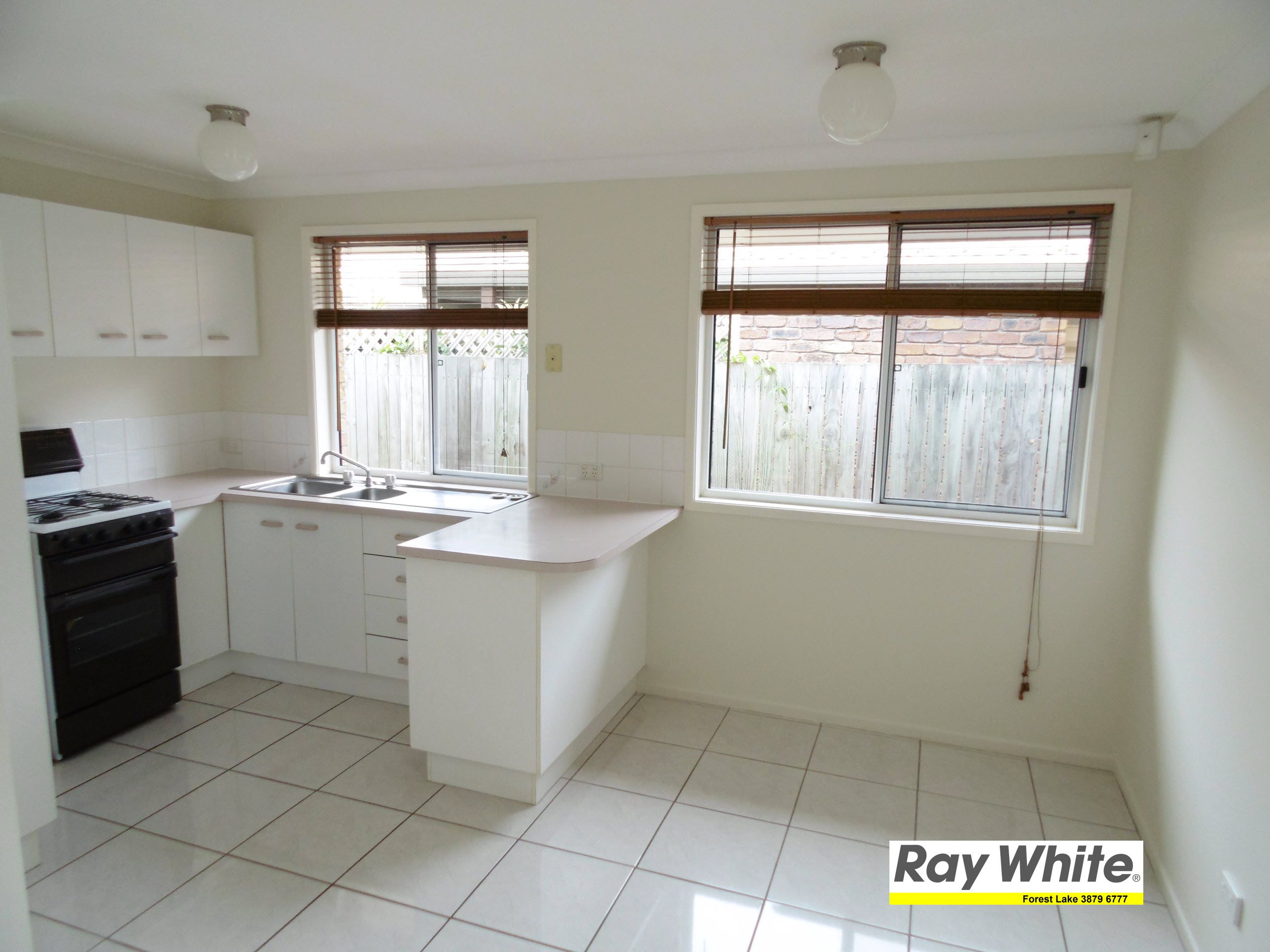 8 Cook Street, Forest Lake, QLD 4078