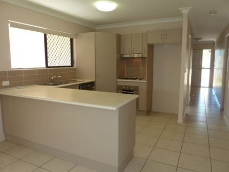 8 Timberlea Drive East, Bentley Park, QLD 4869