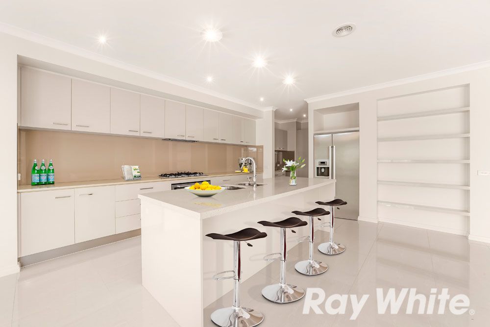 13 Gravillia Grove, Wantirna South, VIC 3152