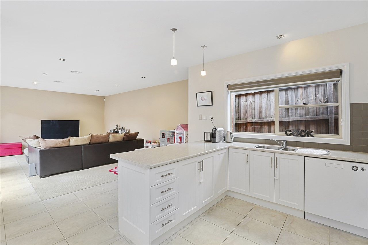 12 McKeown Lane, Belmont, VIC 3216