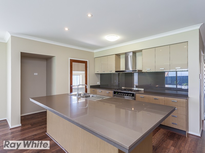 15 Hartley Crescent, North Lakes, QLD 4509