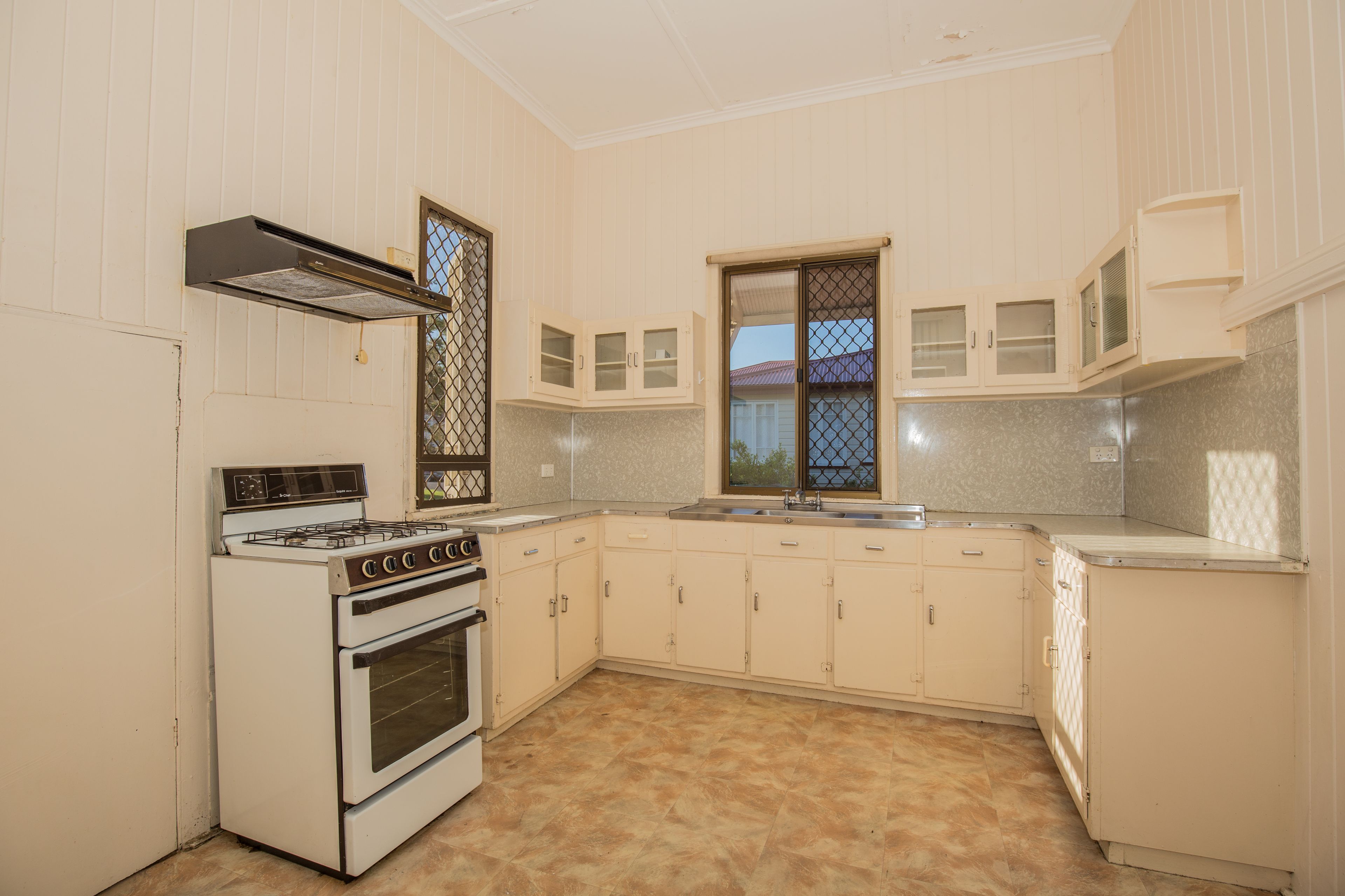 253 Fairfield Road, Fairfield, QLD 4103