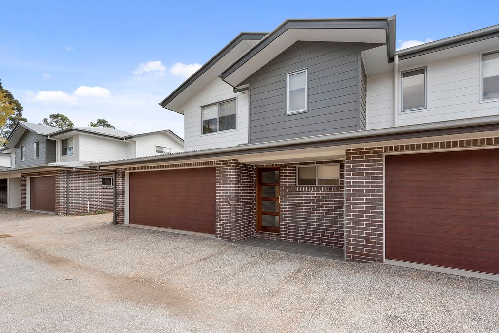 2/97 Holberton Street, Newtown, QLD 4350