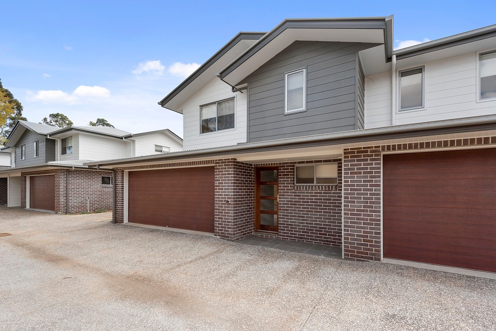 2/97 Holberton Street, Newtown, QLD 4350