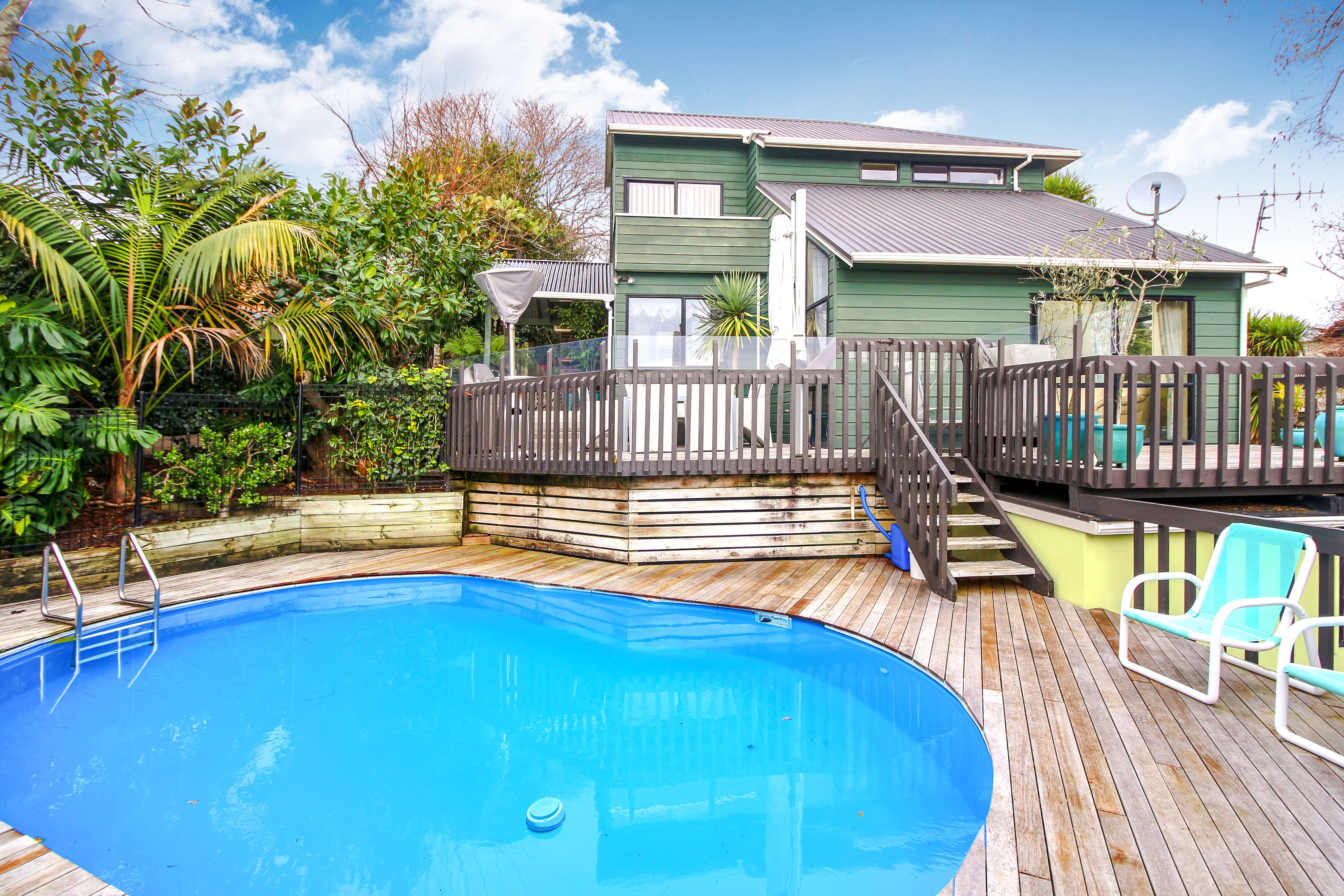 16a Hutchinsons Road, Bucklands Beach, Manukau City