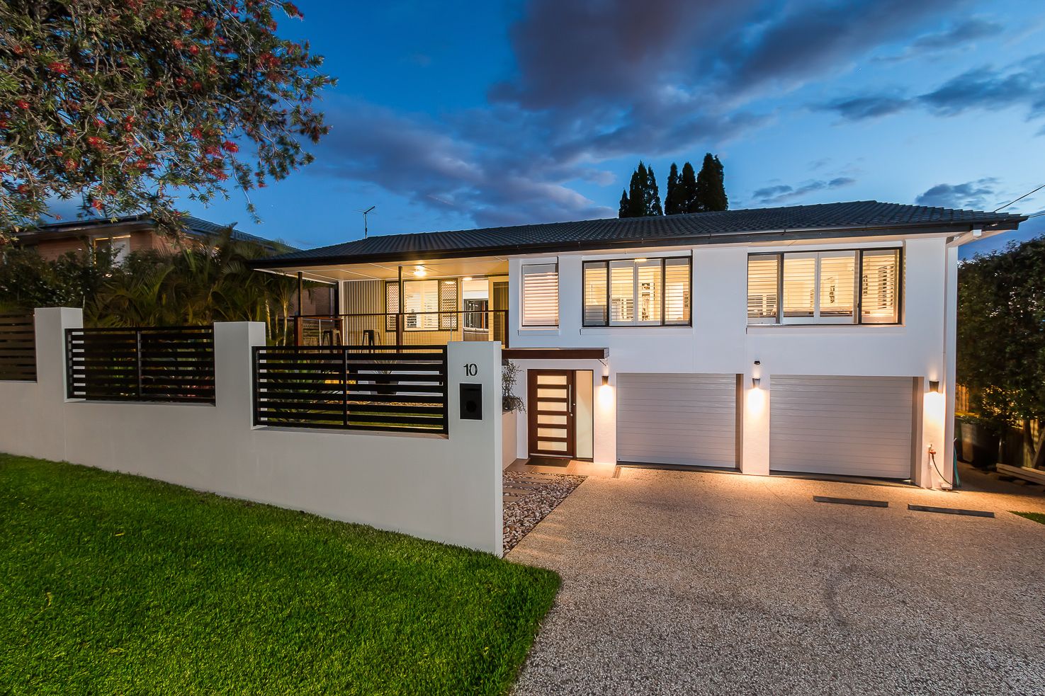 10 Menkira Street, Mansfield, QLD 4122