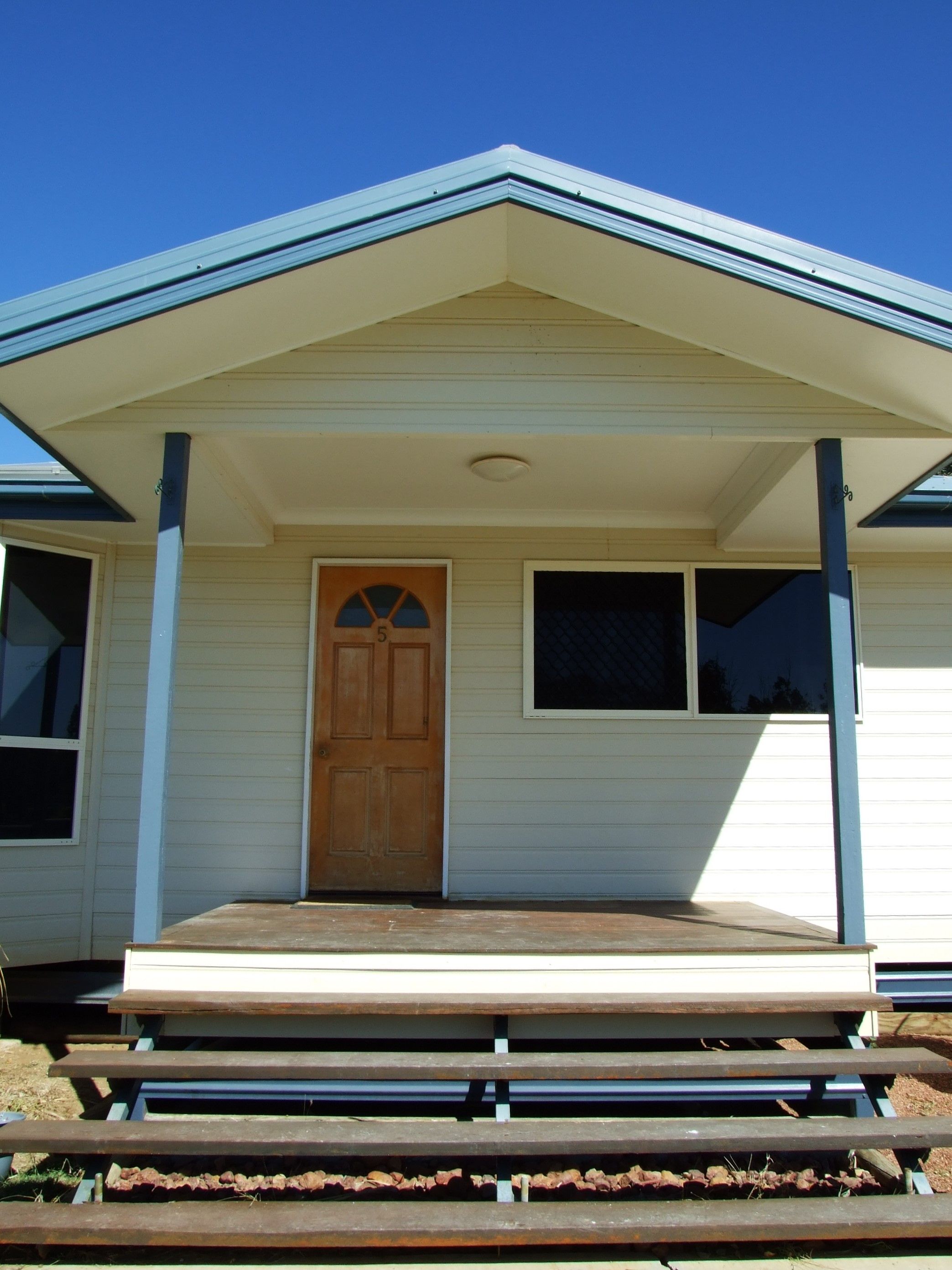 5 Honeyeater Court, Longreach, QLD 4730