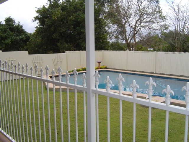 18 Brisbane Avenue, Camp Hill, QLD 4152