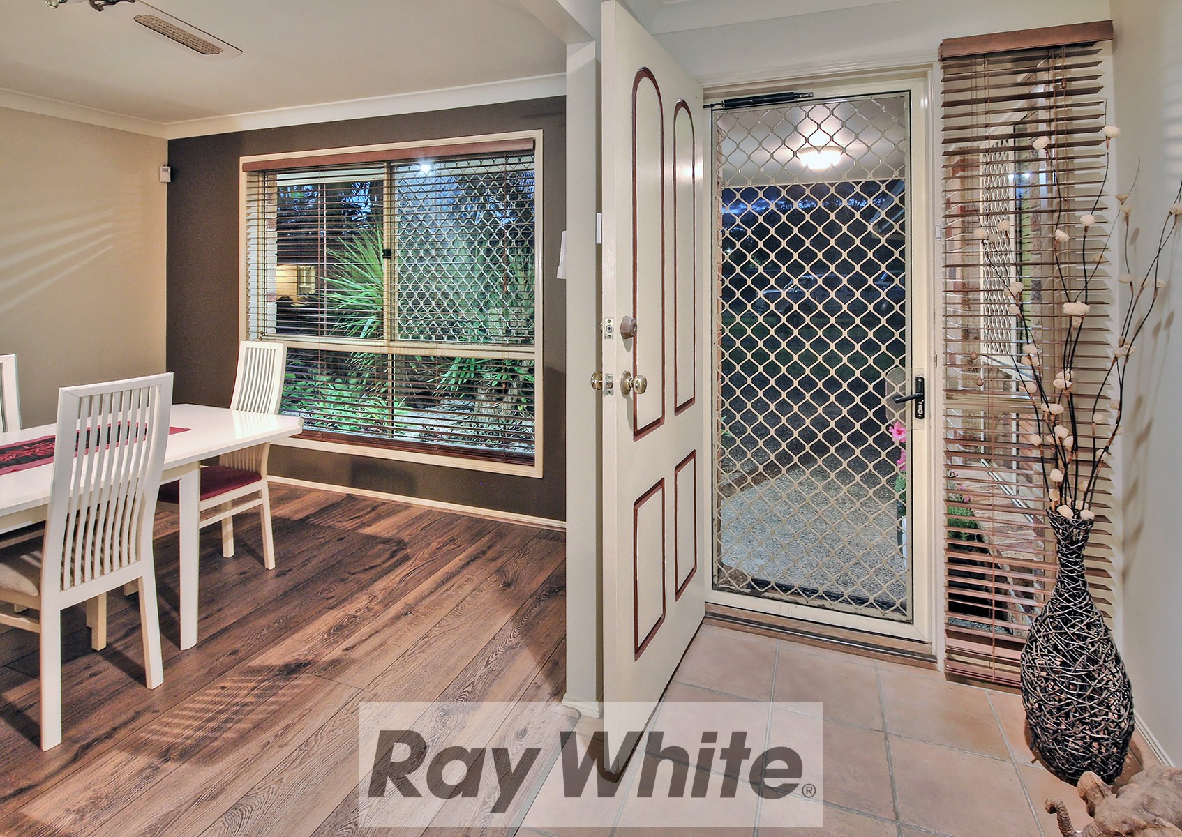 25 Lake Amaroo Court, Logan Reserve, QLD 4133