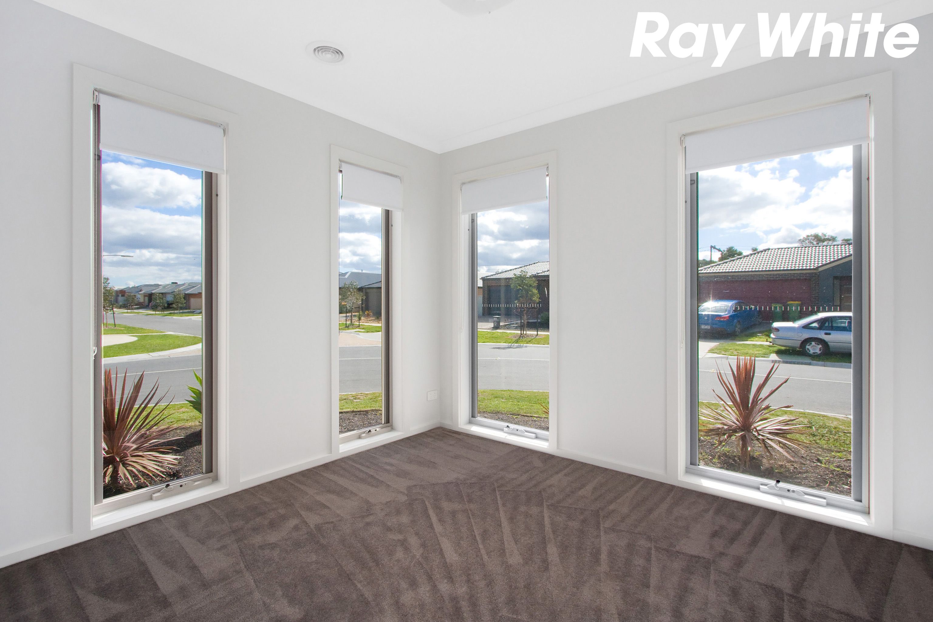 20 Willowtree Drive, Pakenham, VIC 3810