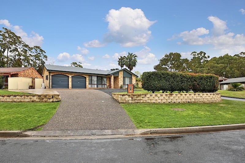 30 Devlin Avenue, North Nowra, NSW 2541