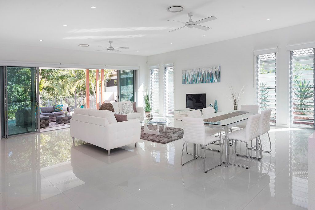 9118 Peter Senior Drive, Hope Island, QLD 4212