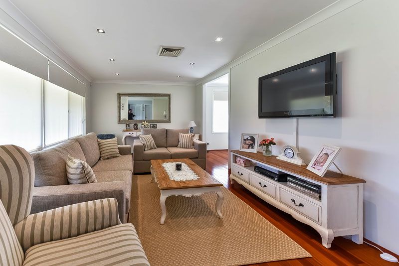 10 Simpson Place, Leumeah, NSW 2560