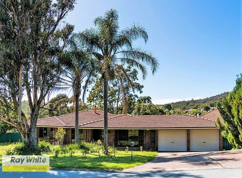 1 Crystal Court, Mount Richon WA 6112