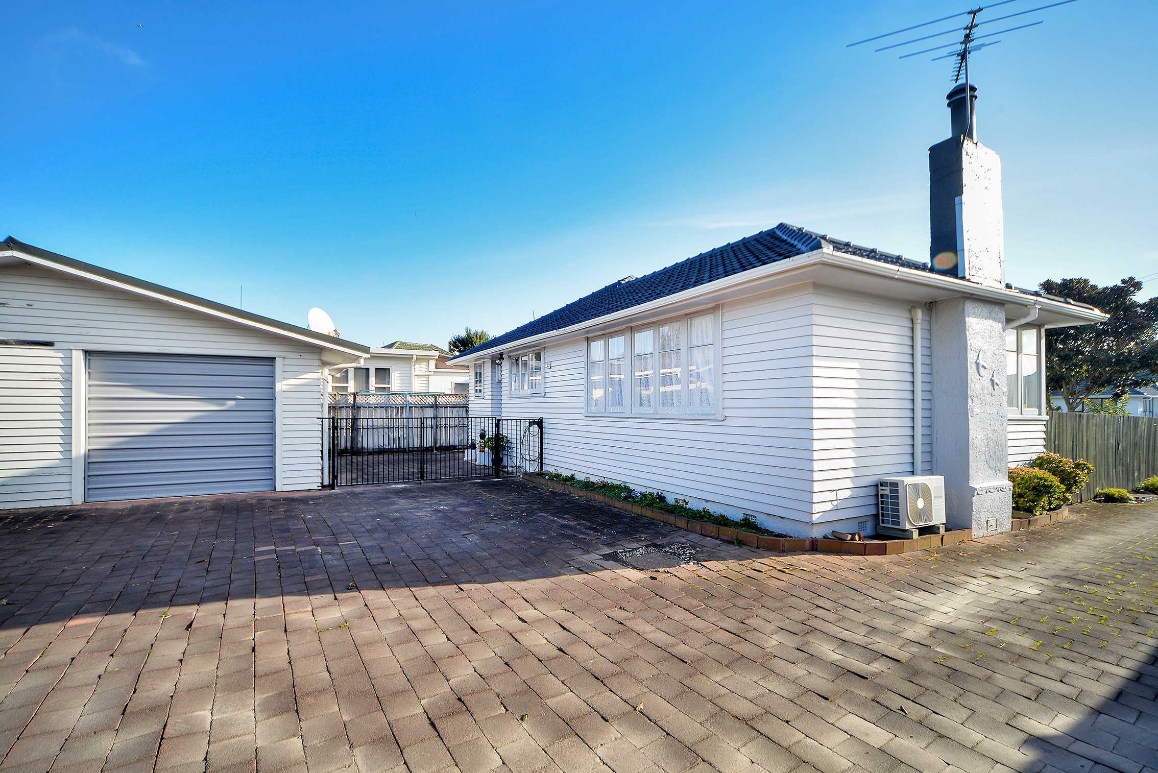 8 Freeland Avenue, Mount Roskill, Auckland City