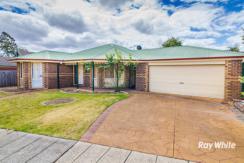 34 Gilmore Crescent, Lynbrook, VIC 3975