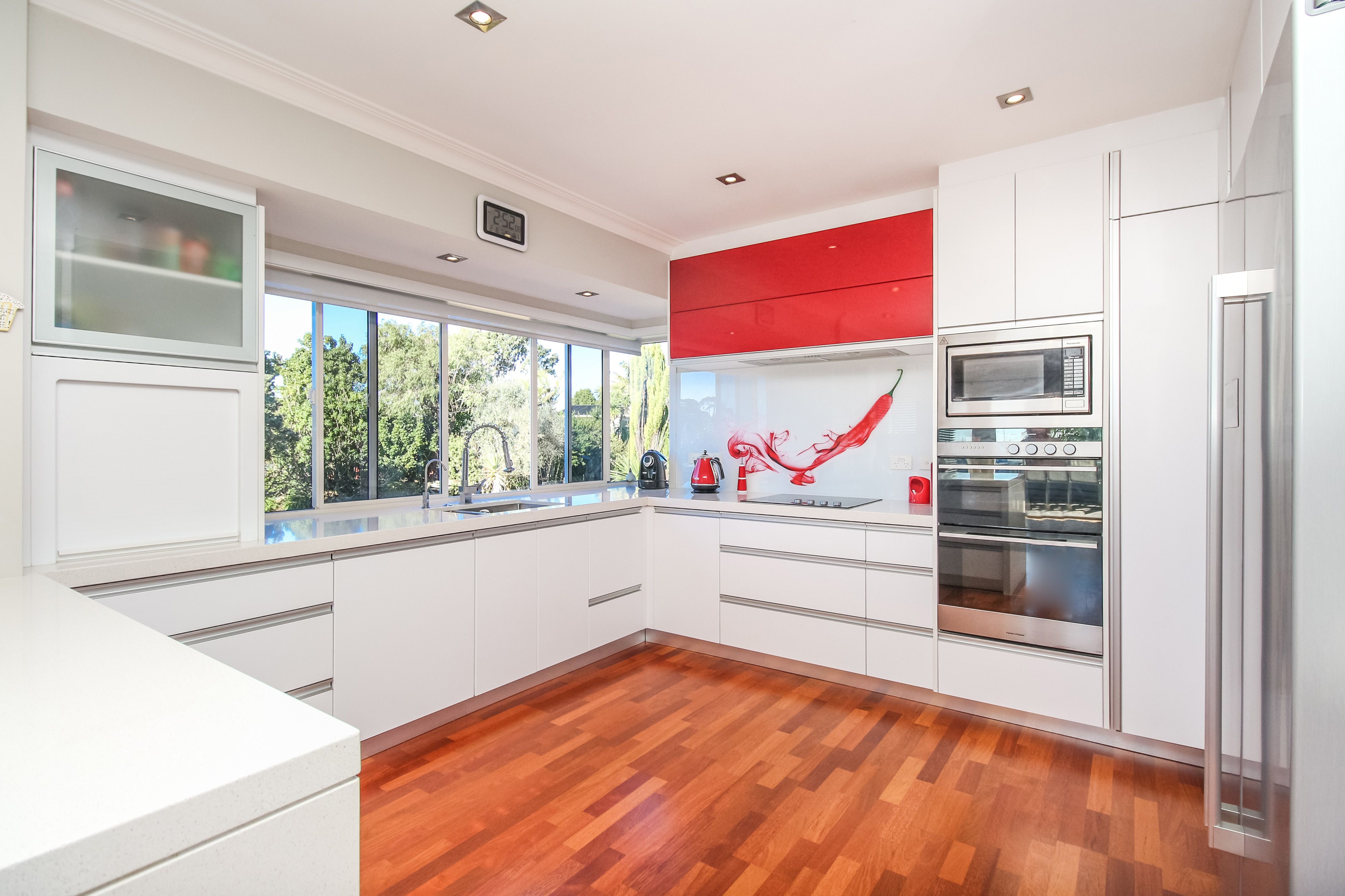 8 Poseidon Place, Half Moon Bay, Manukau City