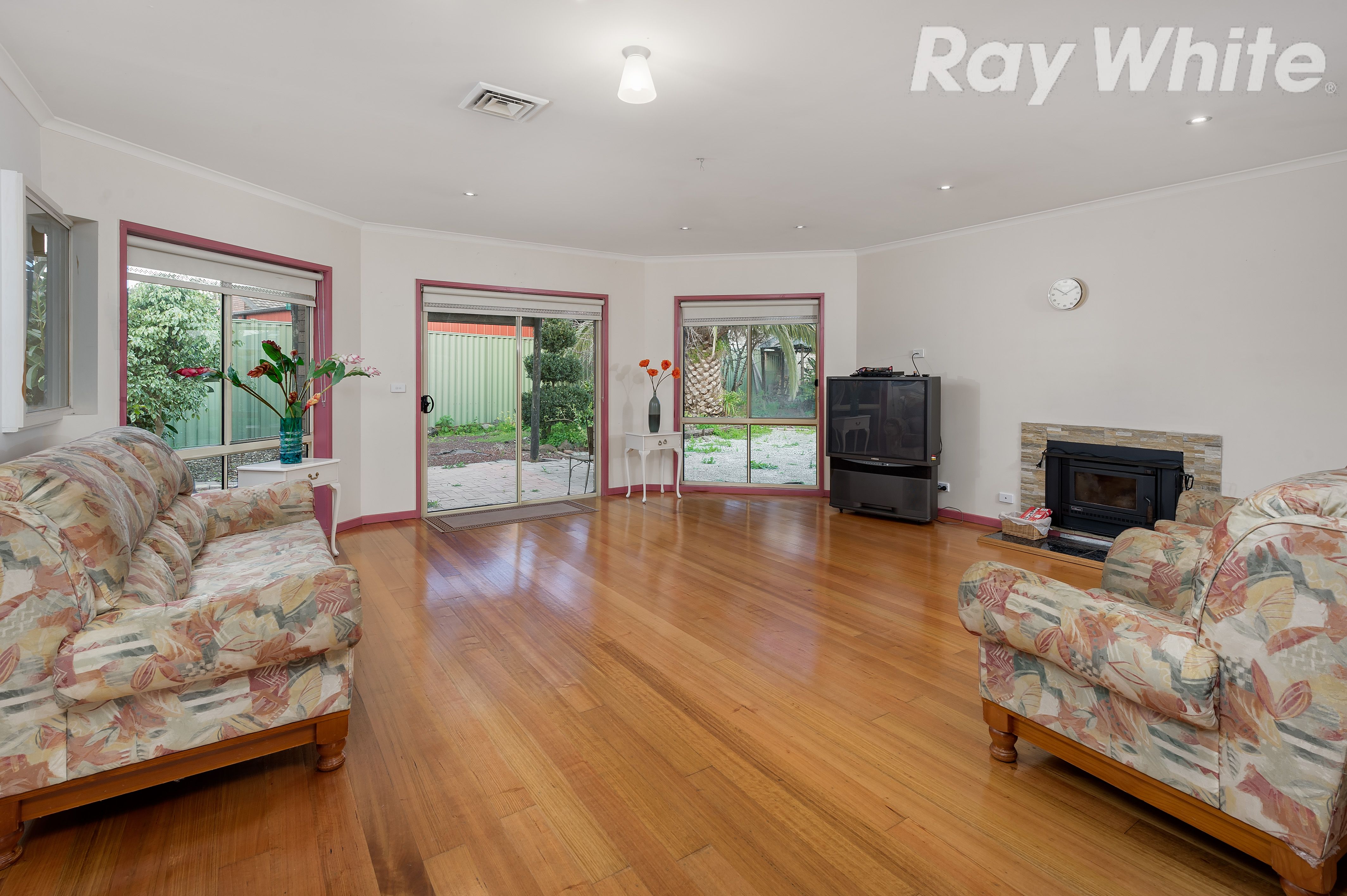 6 Henty Court, Mill Park, VIC 3082