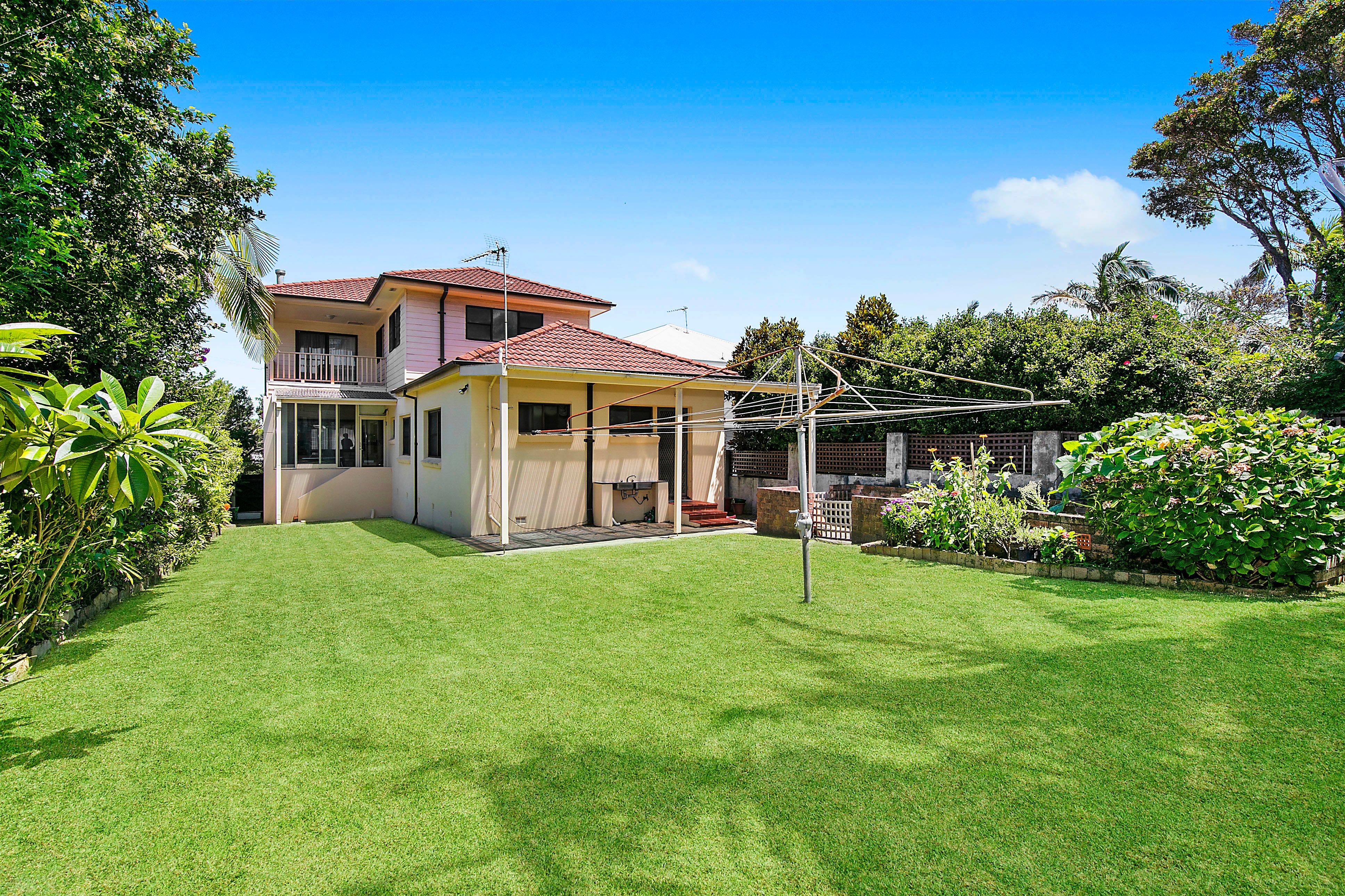 98 Pitt Road