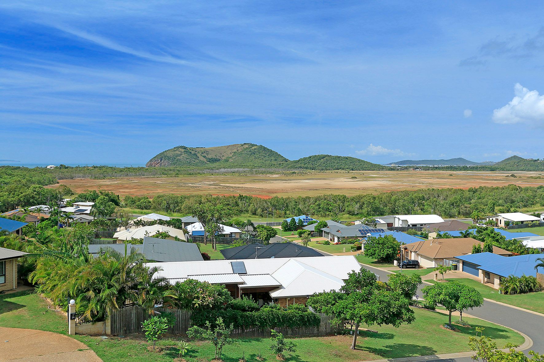 15 Discovery Crescent, Rosslyn, QLD 4703