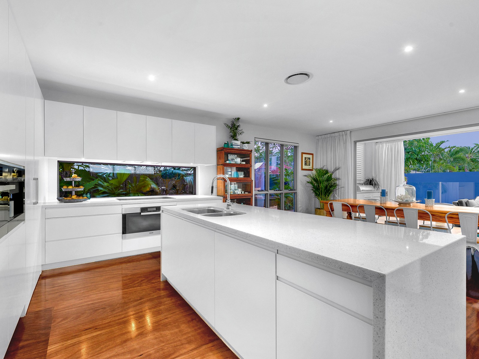 10 Cowper Street, Bulimba, QLD 4171