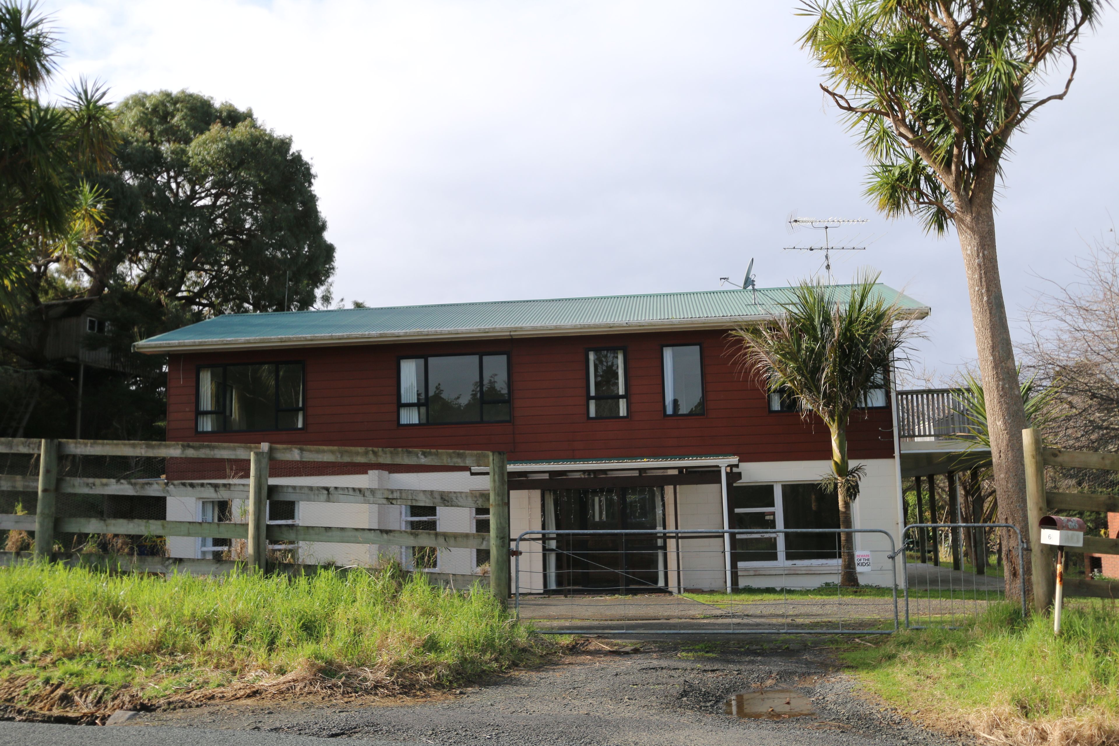 6 Shirley Road, Parau, Waitakere City