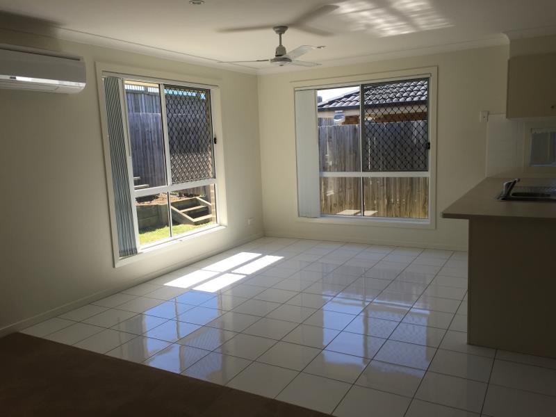 42 Huntley Crescent, Redbank Plains, QLD 4301