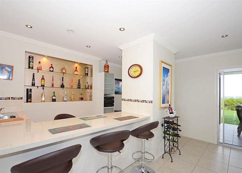 22 Sandy View Drive, Nikenbah, QLD 4655