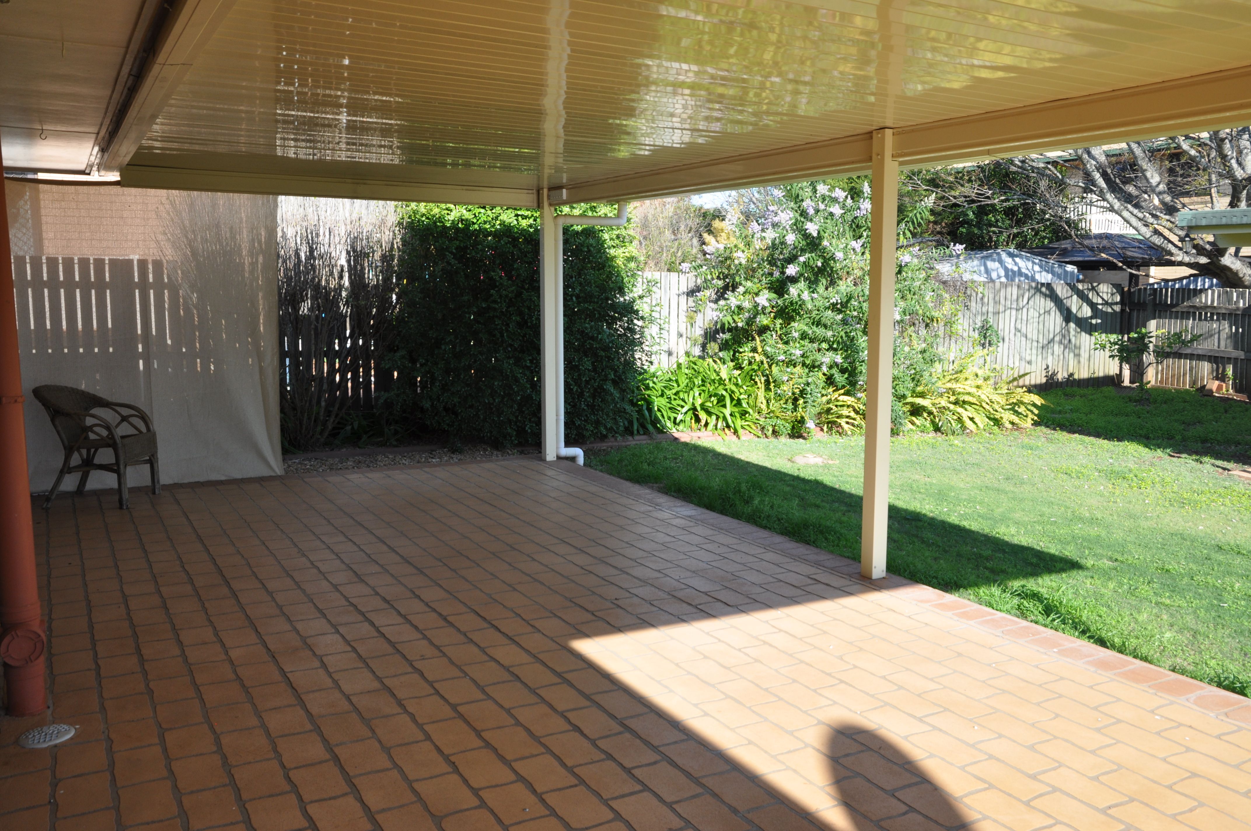 16 Hinkler Crescent, Wilsonton, QLD 4350