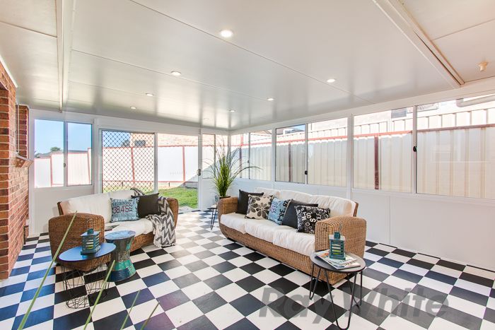 19 Karneen Avenue, Maryland, NSW 2287