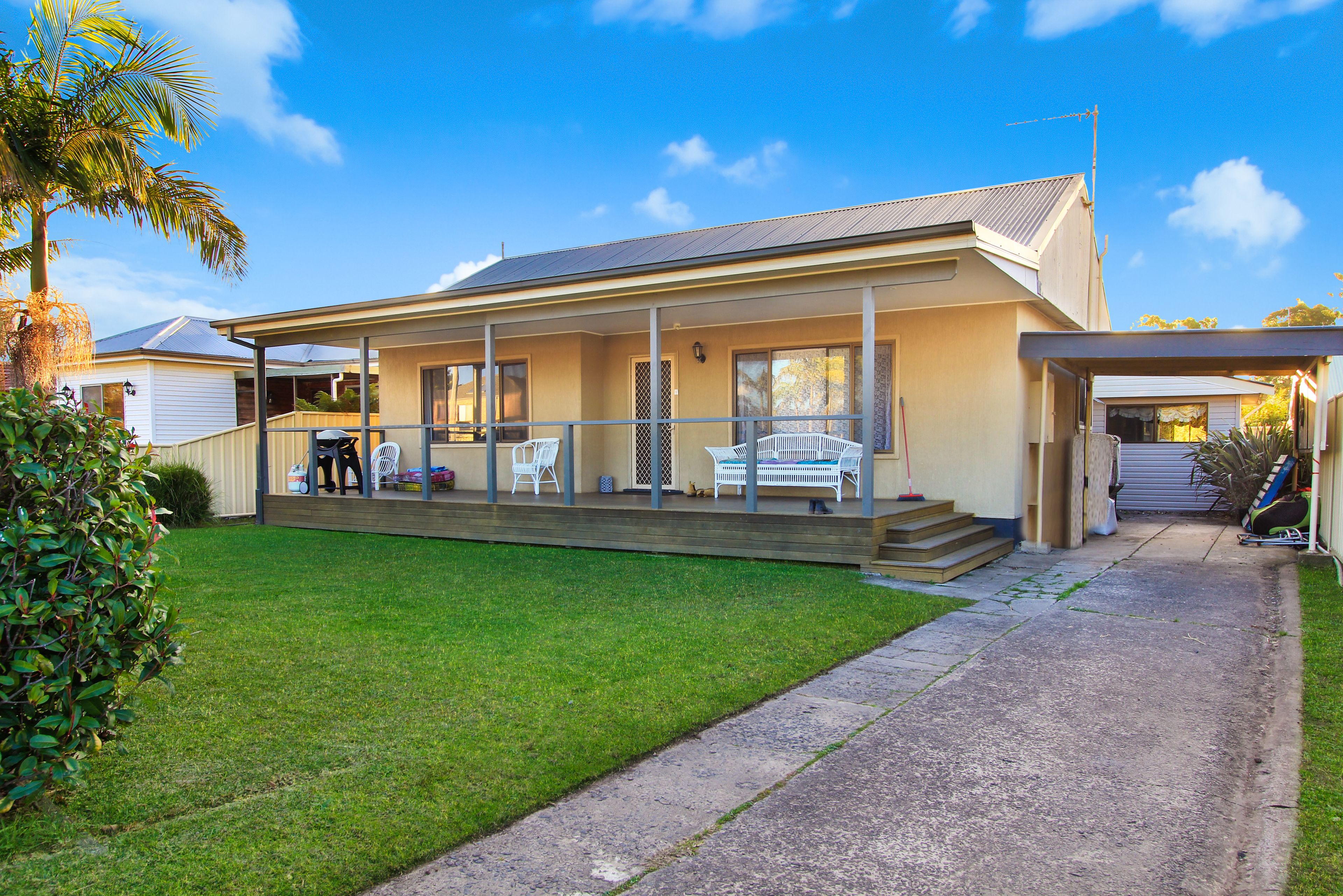 11 Boonerah Street, Albion Park Rail, NSW 2527