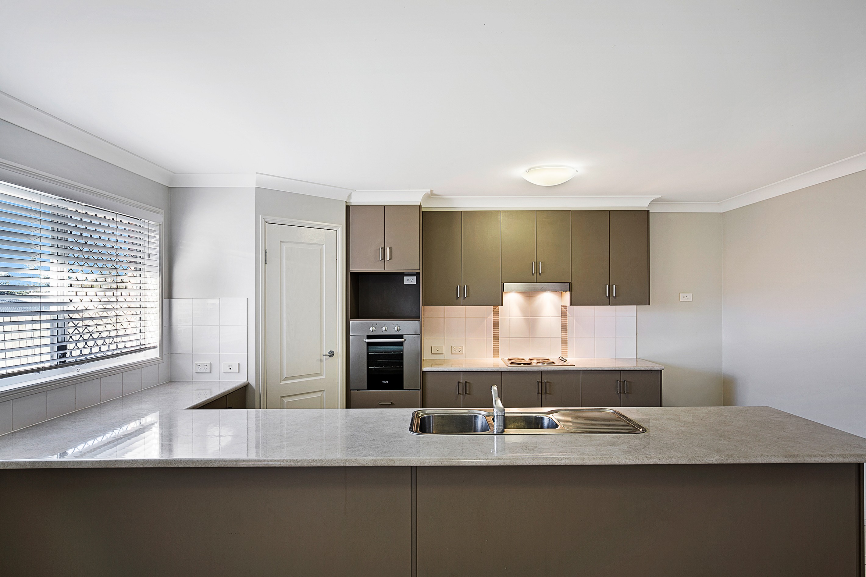 7 Latham Court, Wilsonton Heights, QLD 4350