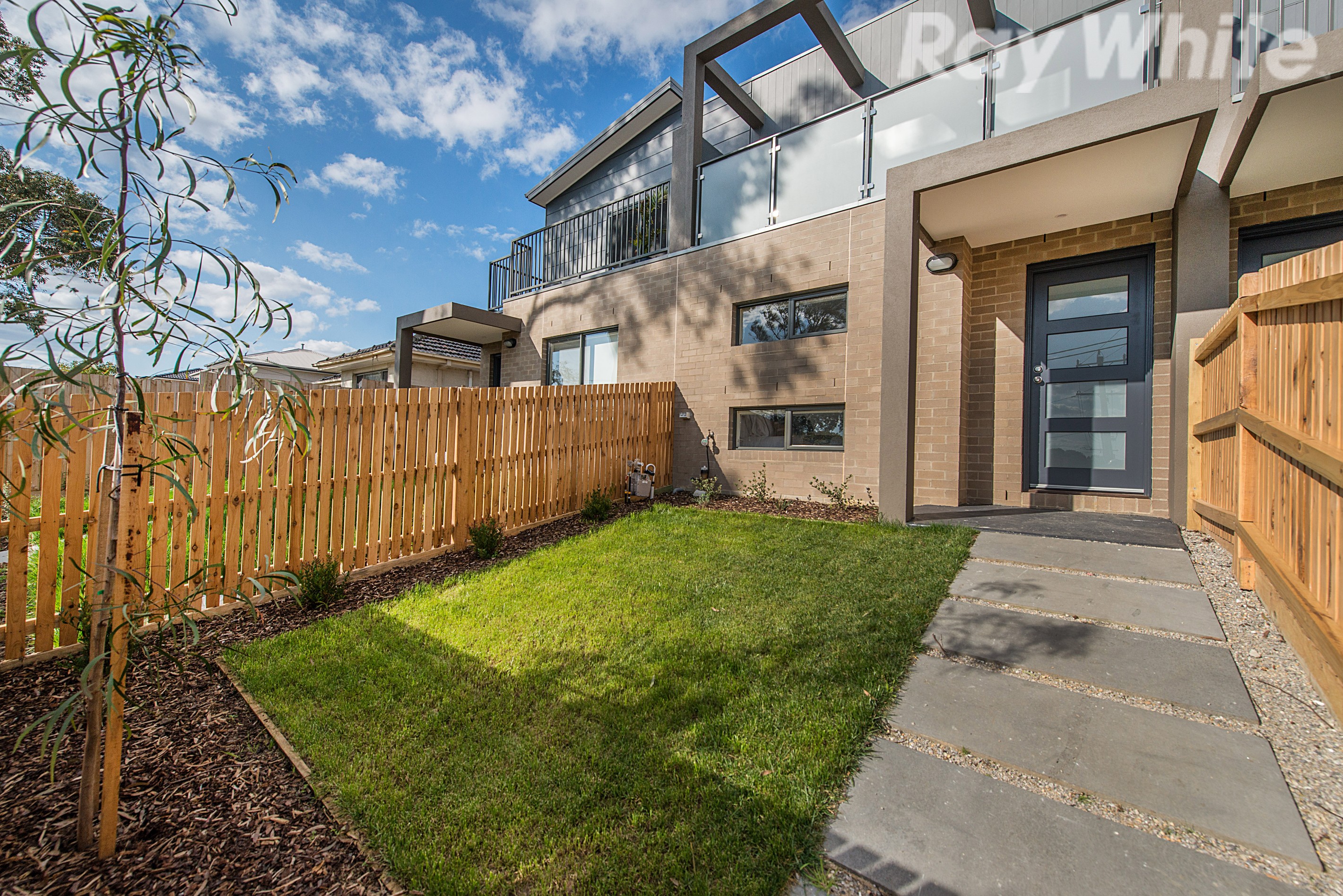 2/27-33 Stamford Crescent, Rowville, VIC 3178