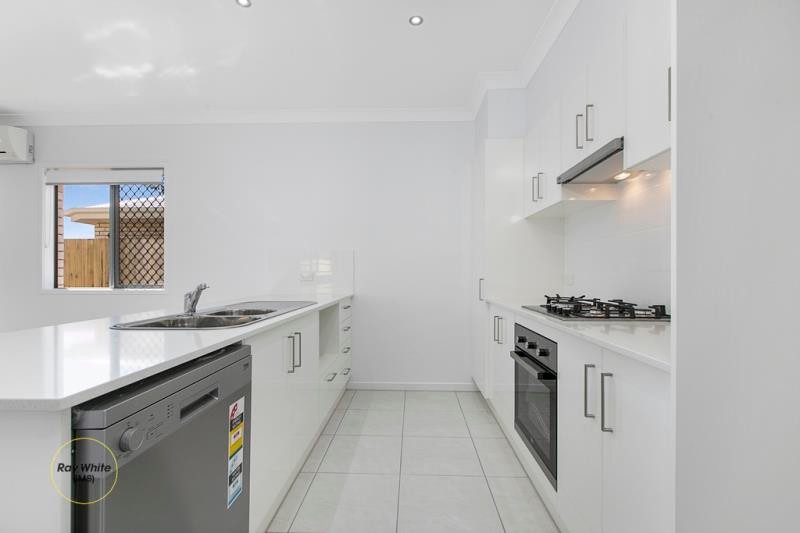 16 Mount Archer Road, Park Ridge, QLD 4125