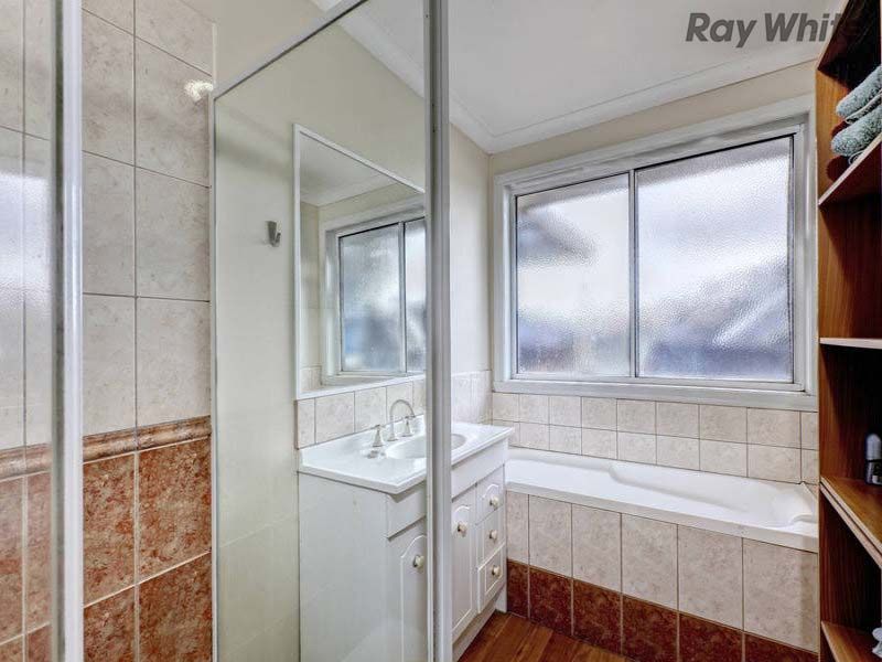 11 Charles Court, Sydenham, VIC 3037