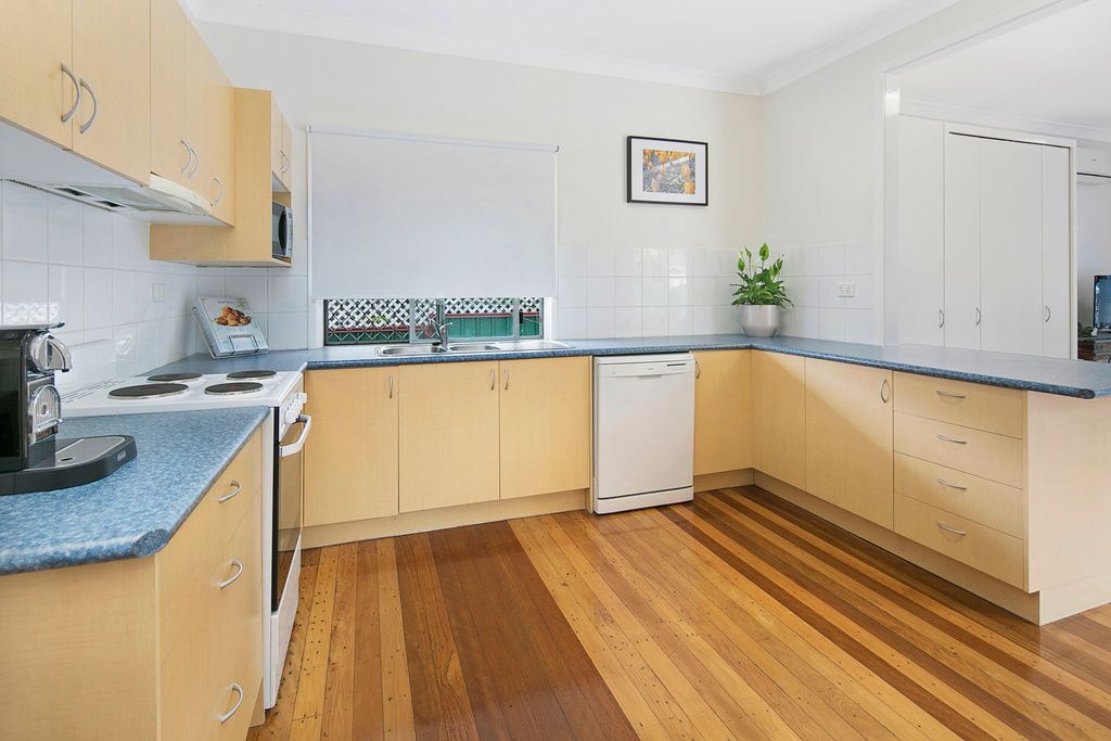 11 Vereker Street, Coopers Plains, QLD 4108