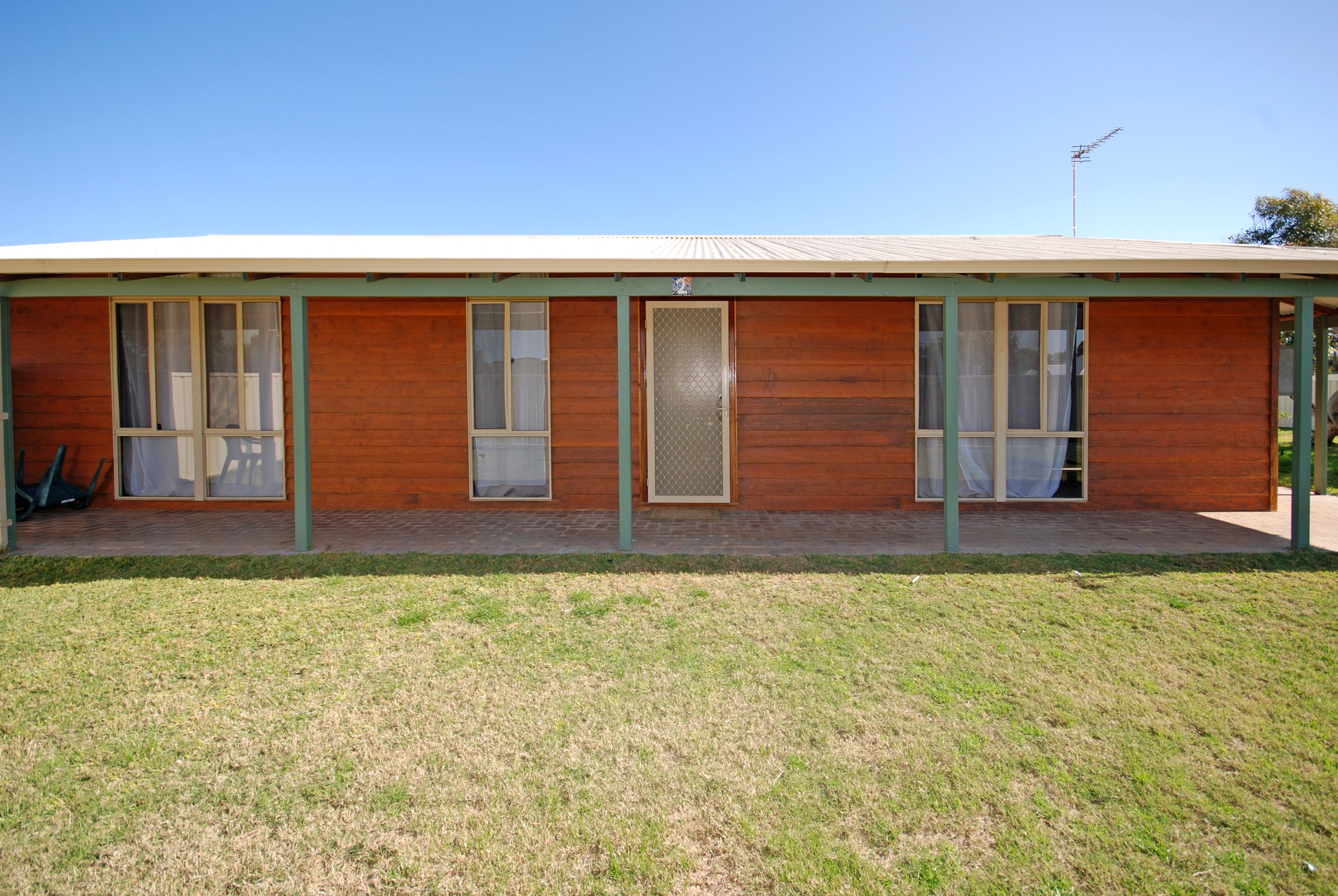 9 Lesueur Drive, Jurien Bay, WA 6516