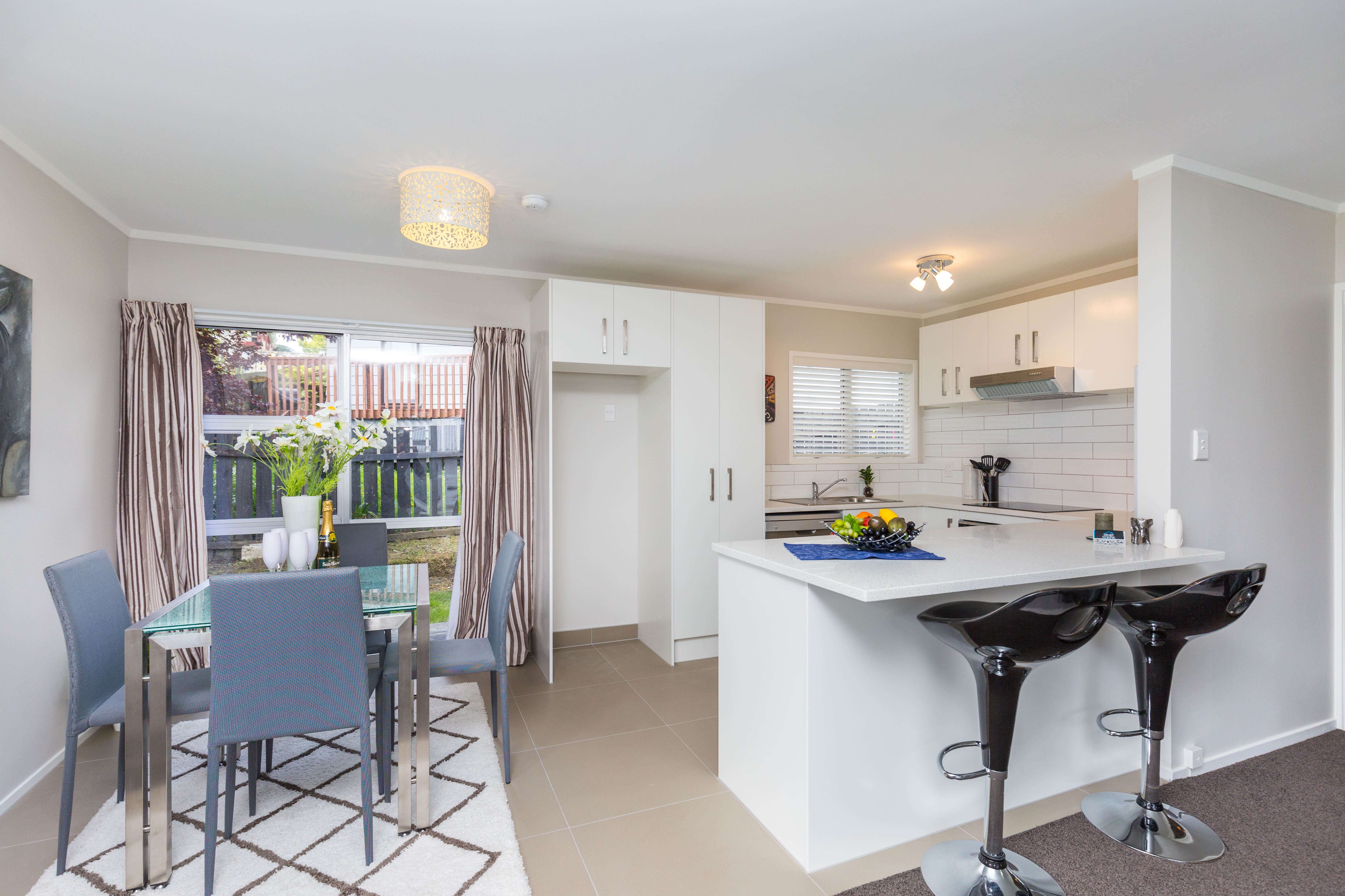 3/25 Edgware Road, West Harbour, Waitakere City