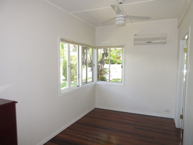 36 Mar Street, Holland Park, QLD 4121