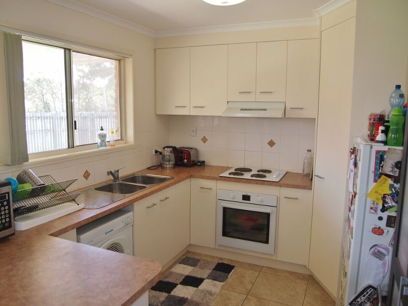 22 Emerald Park Way, Urangan, QLD 4655