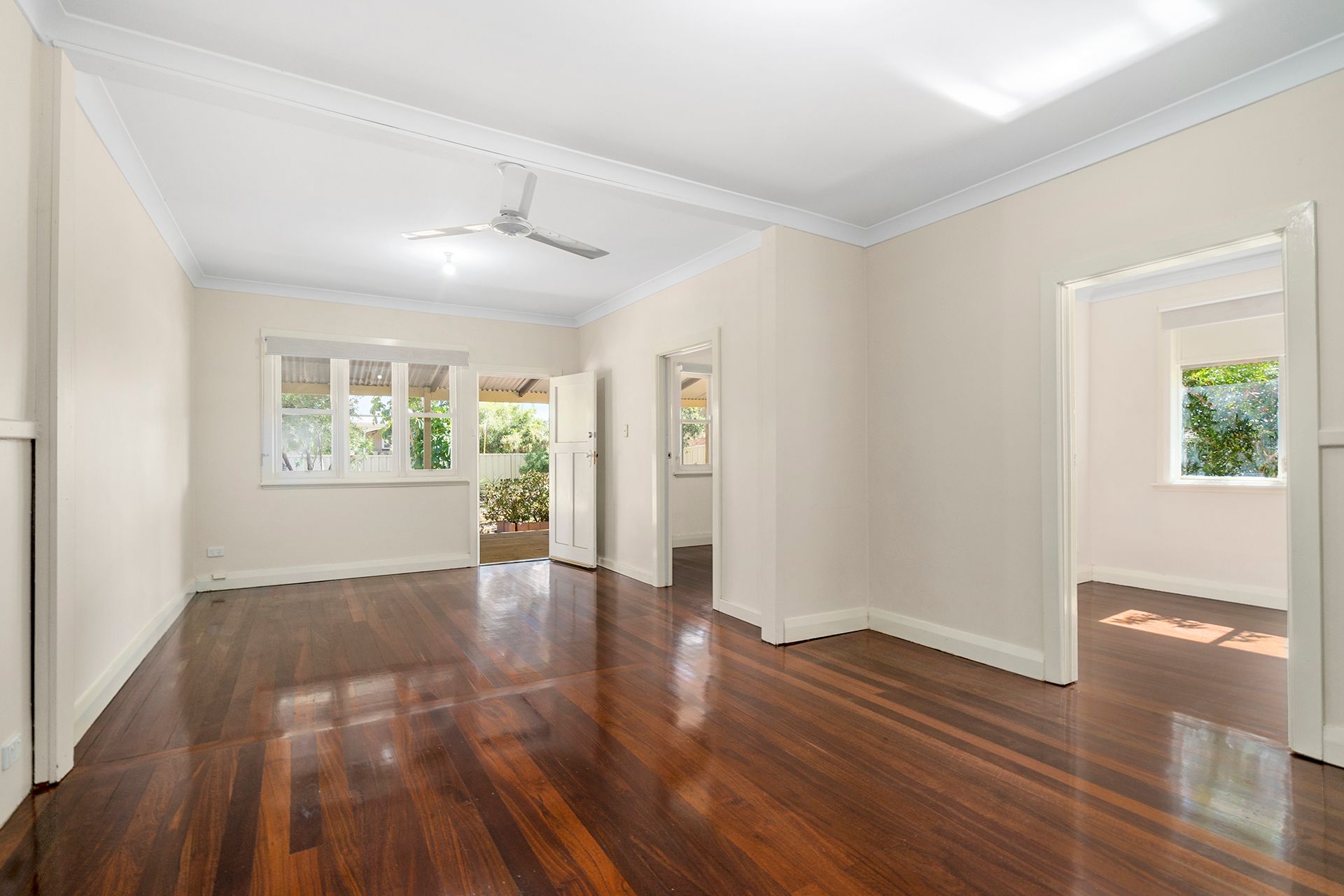 231 First Street, Wonthella, WA 6530